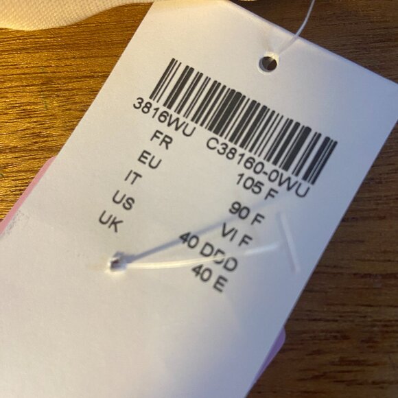 ✨✨Chantelle Women's C Essential Full Coverage Smooth Bra Nude #38160 40F - Picture 5 of 6